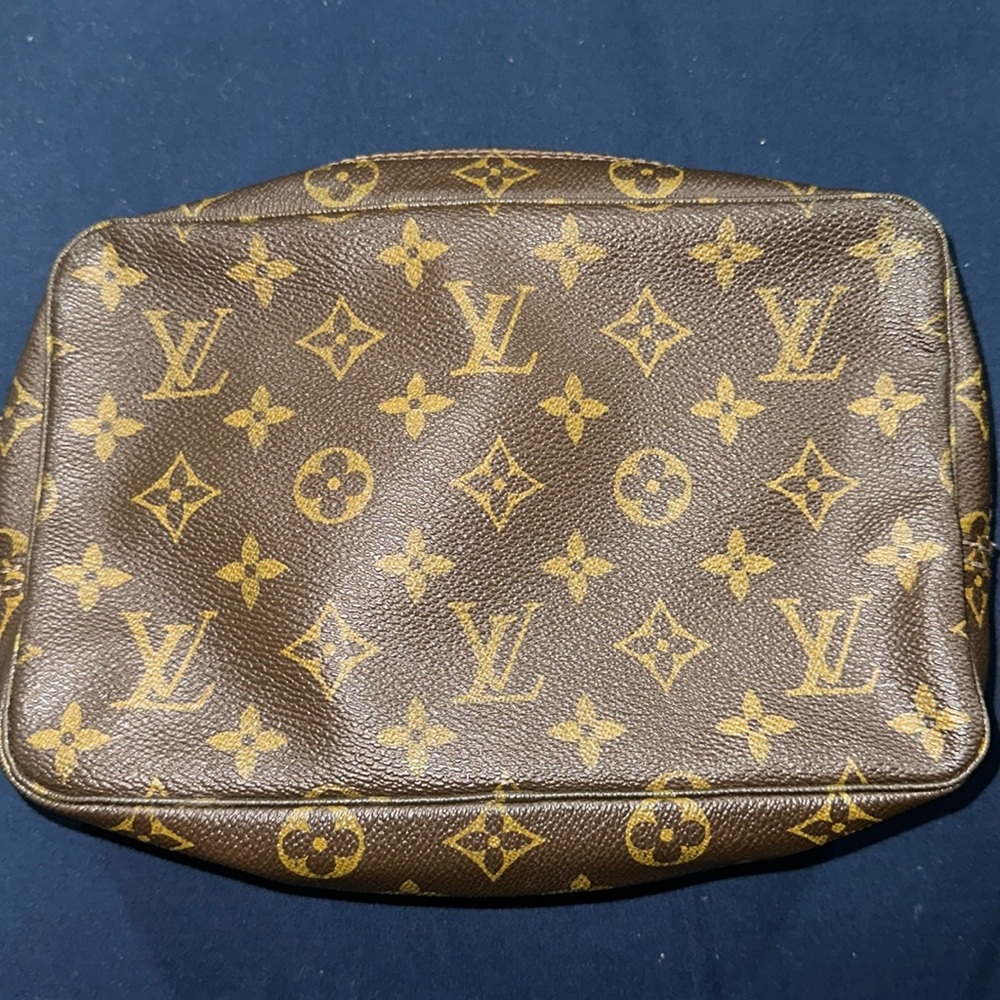 LV MONOGRAM TROUSEE TOILETRY
